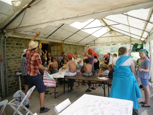 Camp dep St-Jean-Le-Blanc -Ferme d�Escure- du 3 au 18 Aout