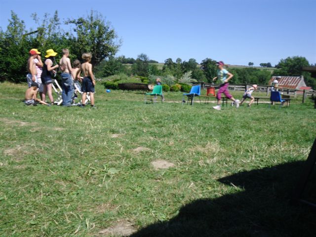 Camp dep St-Jean-Le-Blanc -Ferme d�Escure- du 3 au 18 Aout